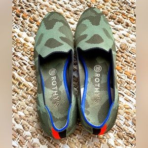 Size 8.5 Rothy’s Olive Camo “The Loafer” in great used condition!
